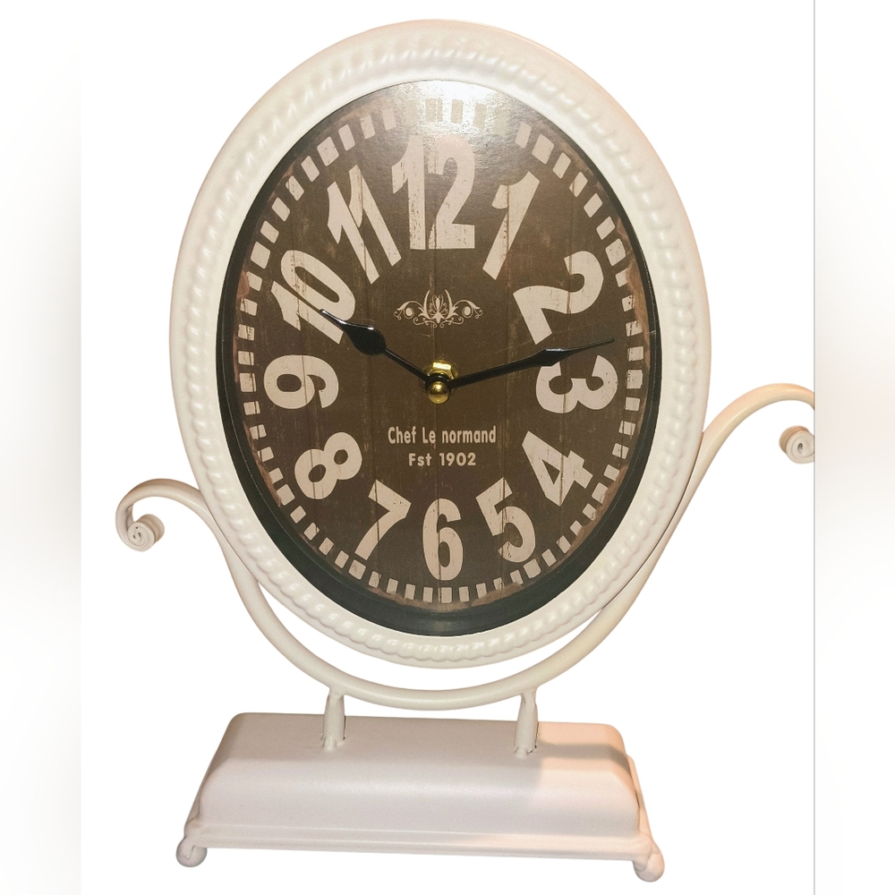 Table Top Analog Clock